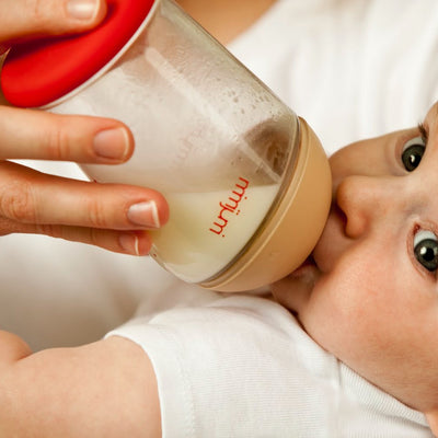 Bottle Feeding Fabulous Mom - Main Image